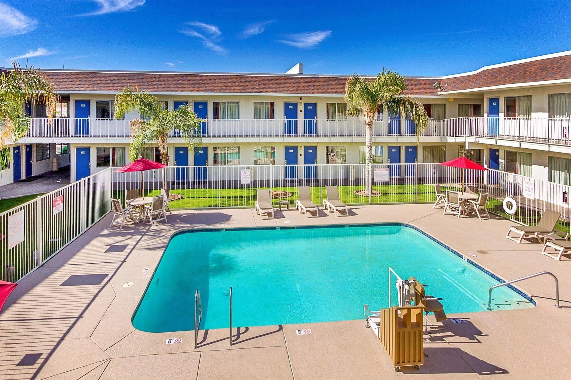 Motel 6-Phoenix, Az - North Bell Road Zewnętrze zdjęcie
