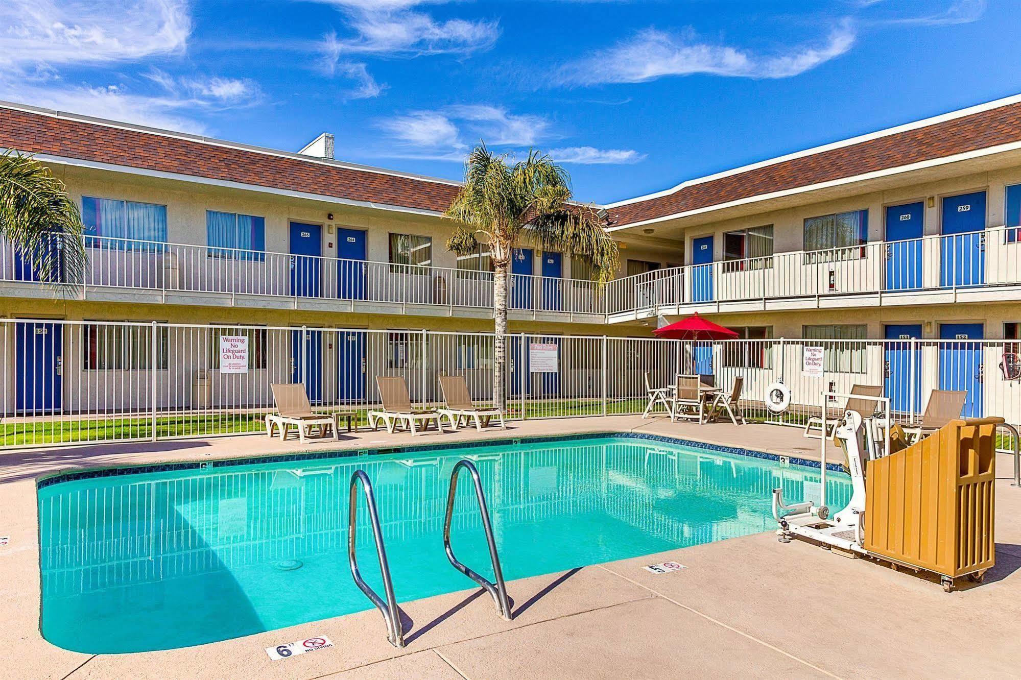 Motel 6-Phoenix, Az - North Bell Road Zewnętrze zdjęcie