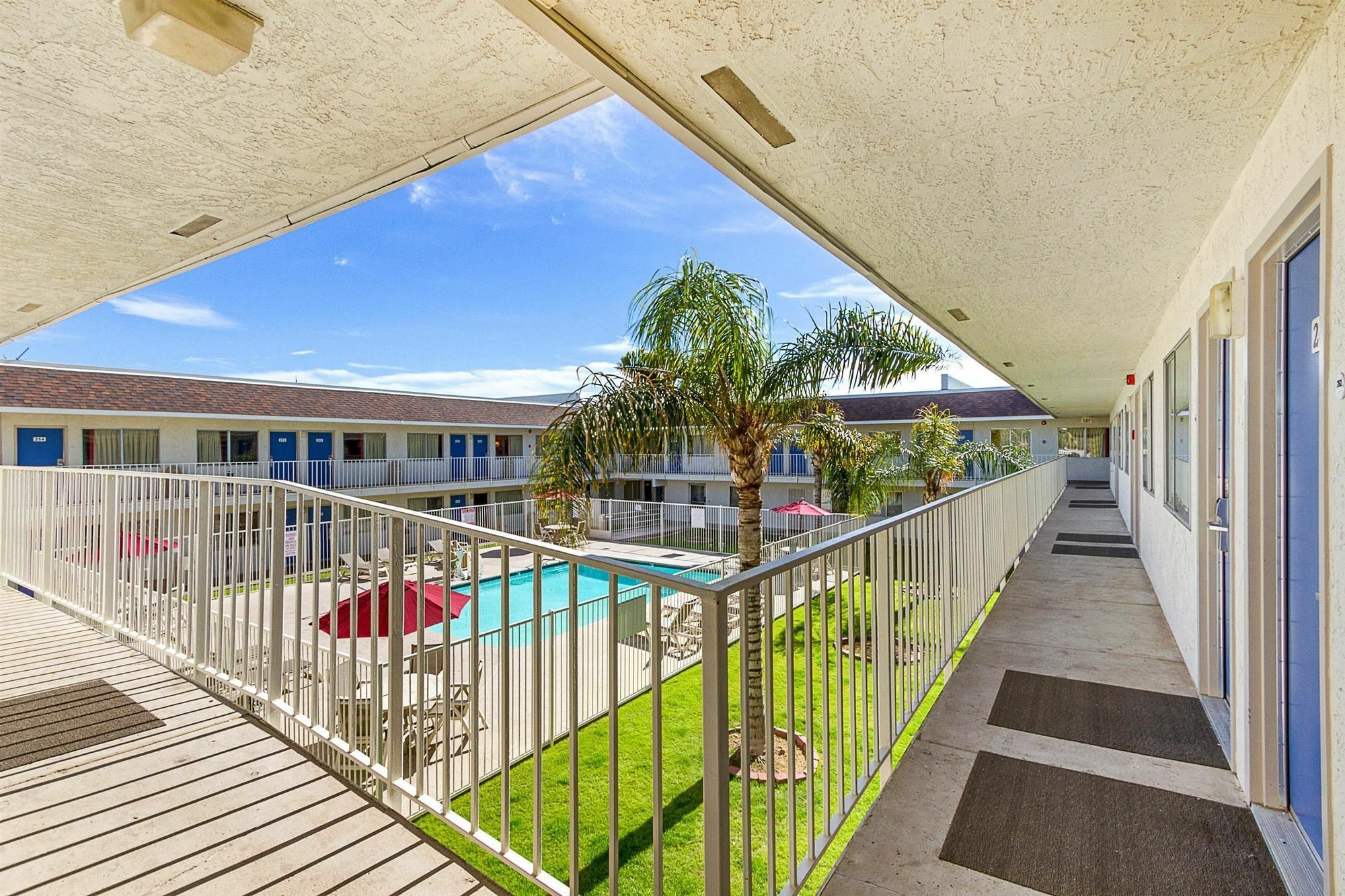 Motel 6-Phoenix, Az - North Bell Road Zewnętrze zdjęcie